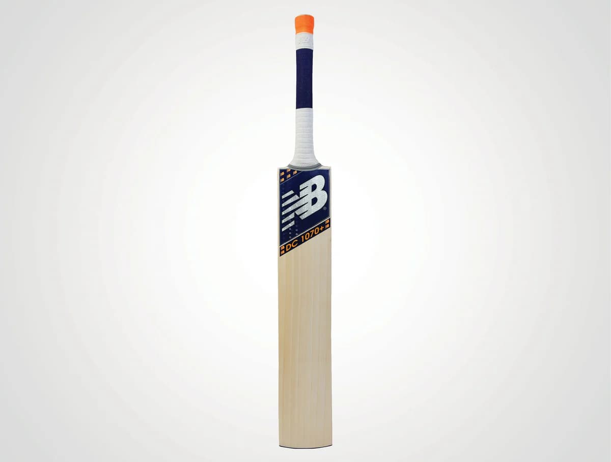 New Balance DC 1070+ English Willow Cricket Bat