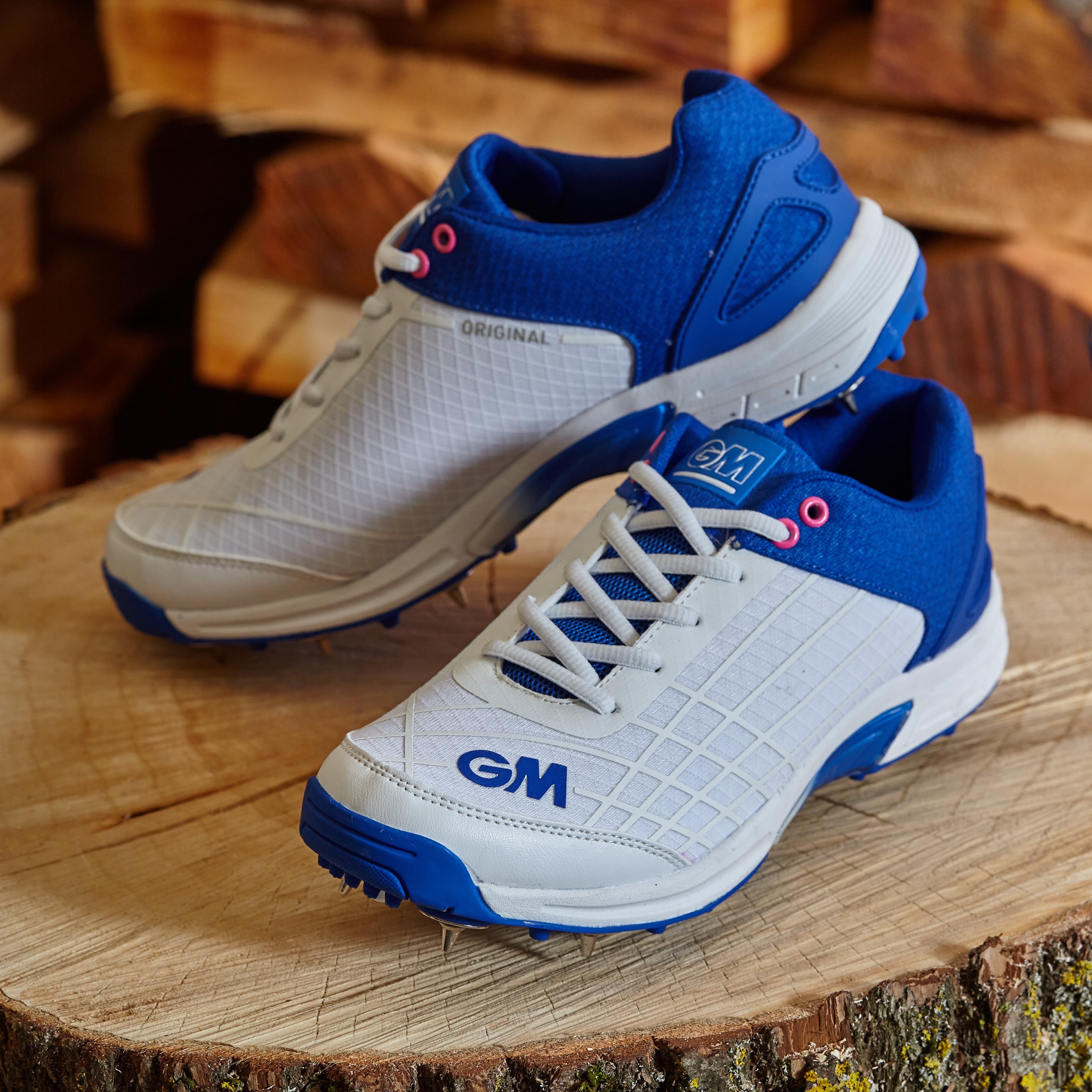 GM Original Metal Spike Junior Cricket Shoes